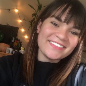 Meet your Posher, Maddie